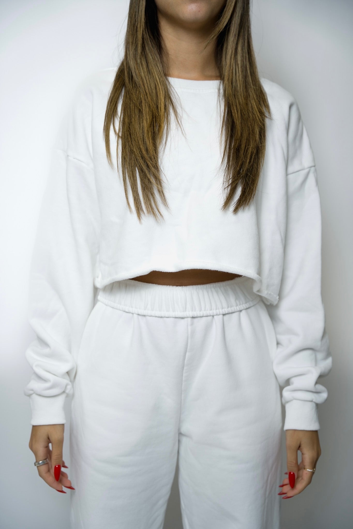 KORE CROPPED CREWNECK - WHITE