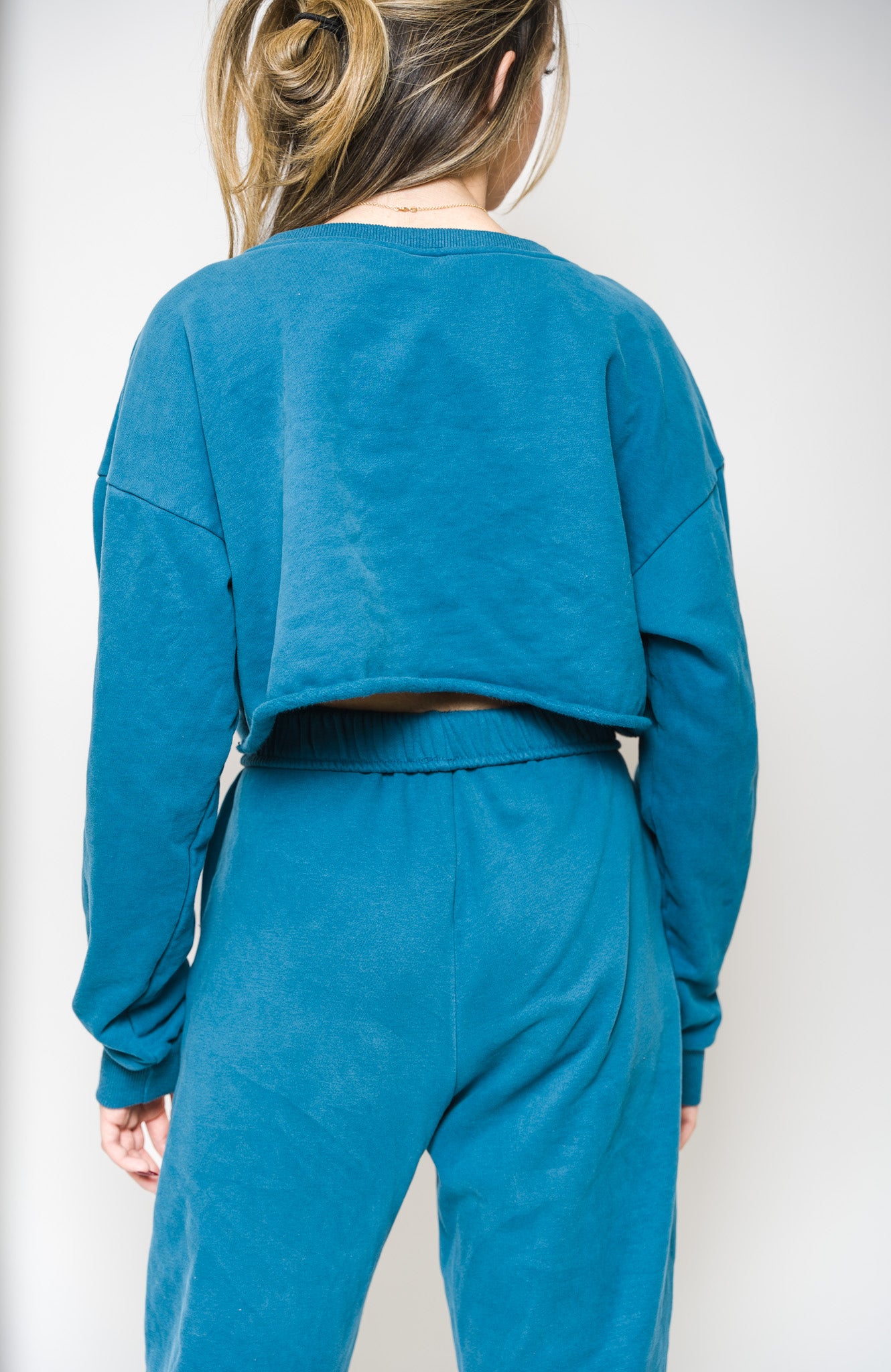 KORE CROPPED CREWNECK - AQUA