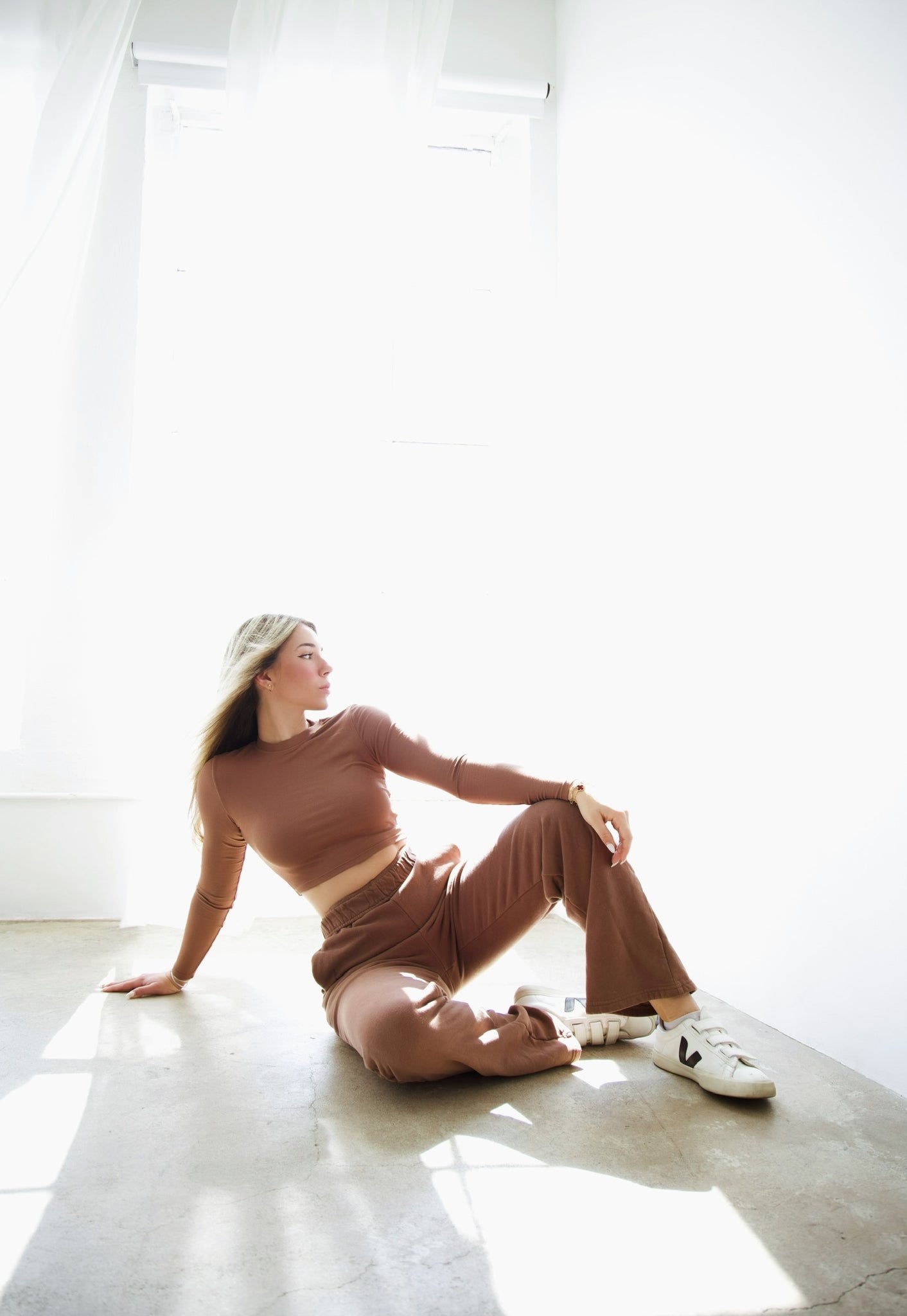 KORE CROPPED CREWNECK - ESPRESSO