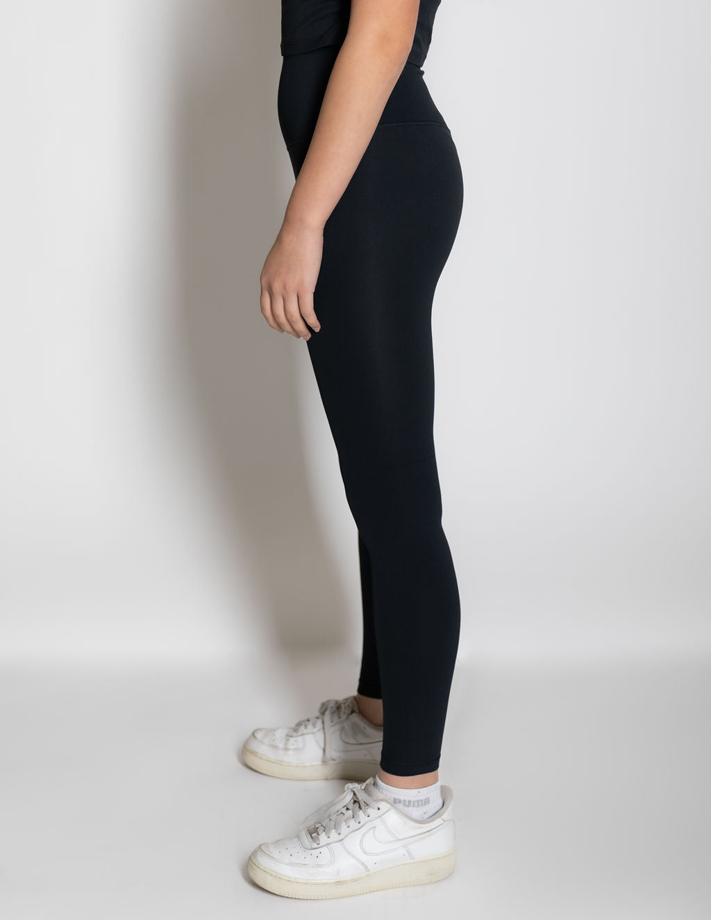 FIT LEGGING - BLACKOUT