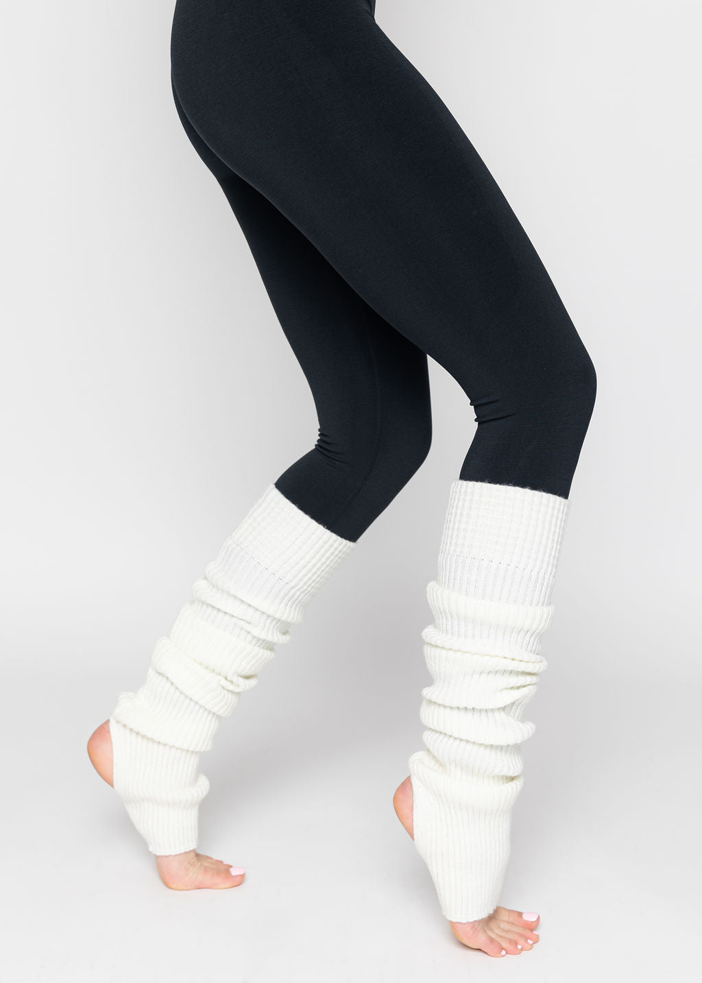 LEG WARMERS - WHITE – Kara By Karina Inc